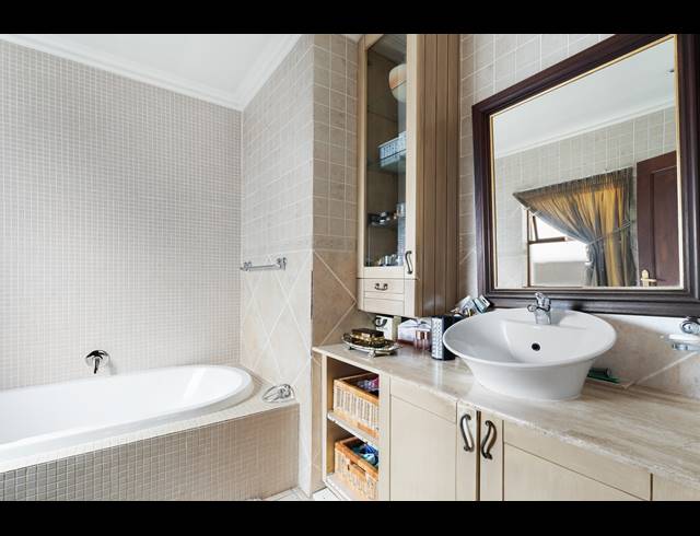 3 BEDROOM HOUSE FOR SALE IN DOUGLASDALE